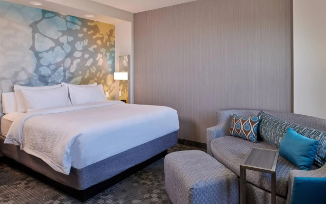 Courtyard Petoskey at Victories Square