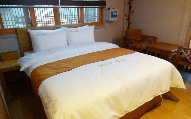 Hwangsil Tourist Hotel