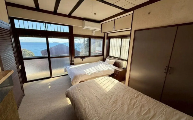 Azamian Atami