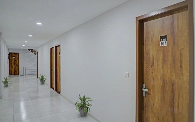 OYO 90450 Hotel Weekend Rooms