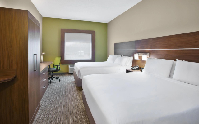 Holiday Inn Express & Suites Manchester by IHG