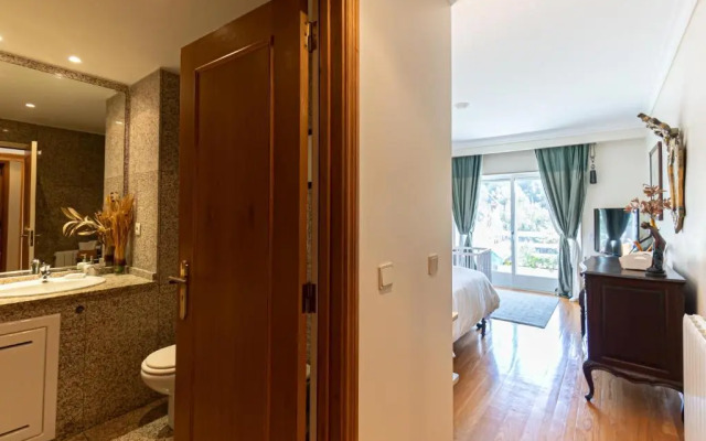 Exclusive Luxury4you – Beachfront Boutique Penthouse Apt!