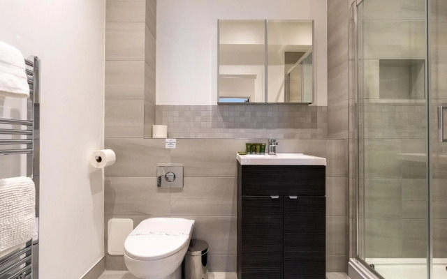 Celador Apartments - Wellington House