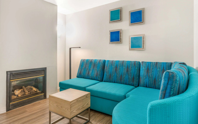 Best Western Plus Capitola By-the-sea Inn & Suites