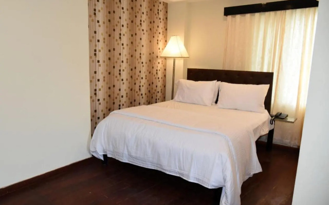 Hotel Creek