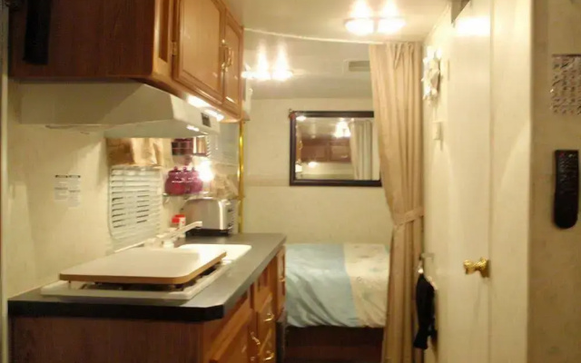 Purple-der House Accommodation