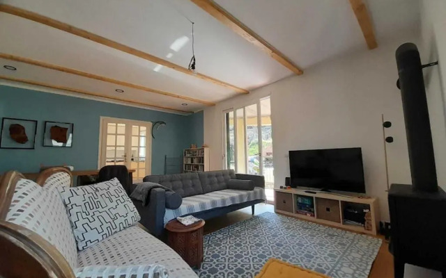 Quiet Villa, wonderful garden 10-minute walk from the sea!