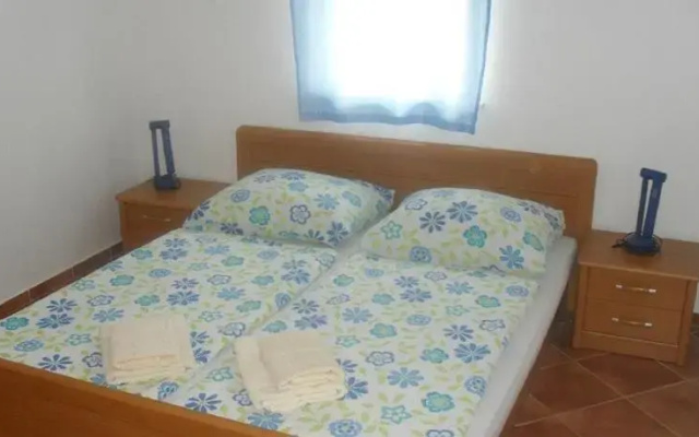 Apartments Miljak