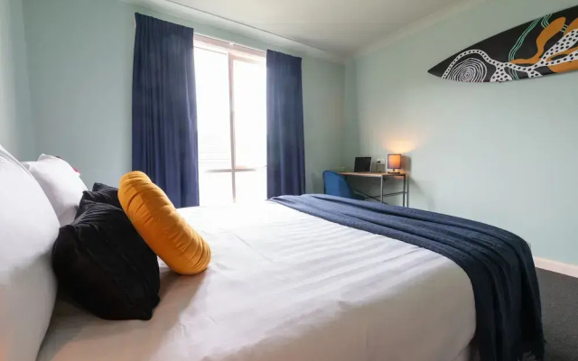 Roamer St Kilda