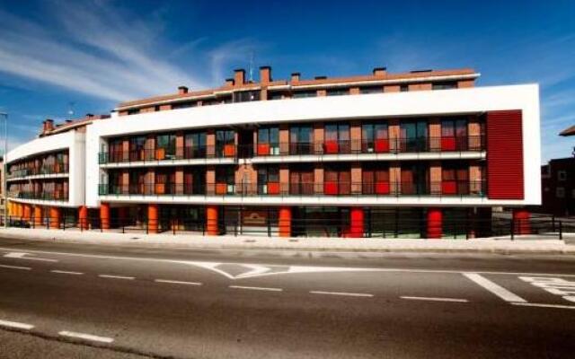 Отель Apartamentos Bahia de Boo Испания, Эль-Астильеро - отзывы, цены и фото номеров - забронировать отель Apartamentos Bahia de Boo онлайн вид на фасад