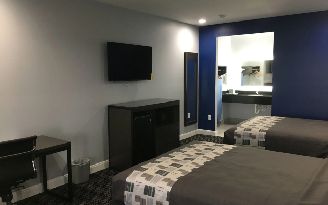 Platinum Inn and Suites