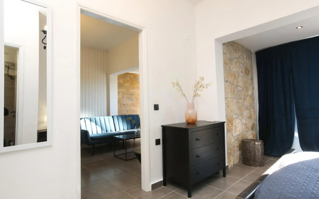 Luxury Apartments Christos