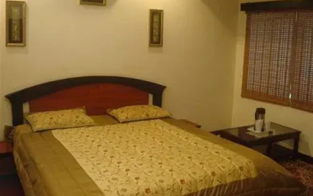 Hotel Honey Dew