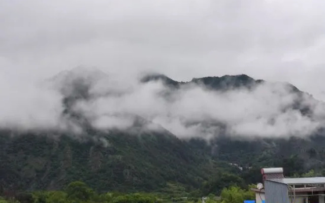 Zhenshan Lanyue Homestay (Jiapeng Township)