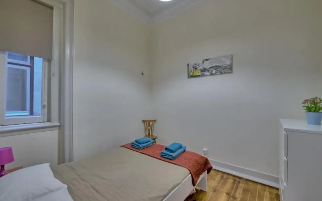 Almirante Reis Apartment