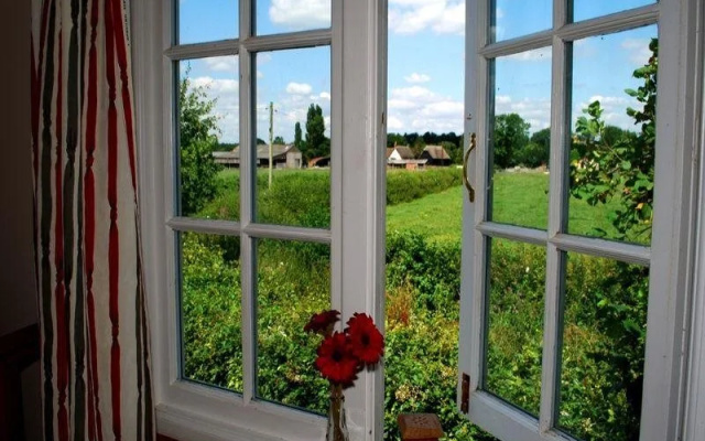 Dove Cottage Bed and Breakfast