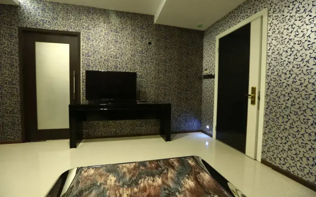 Million Day Mayiladuthurai Hotel