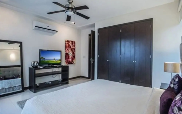 Oasis12 by Playa Moments