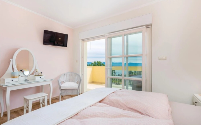 Beautiful Home in Lovran With Sauna, Wifi and 6 Bedrooms