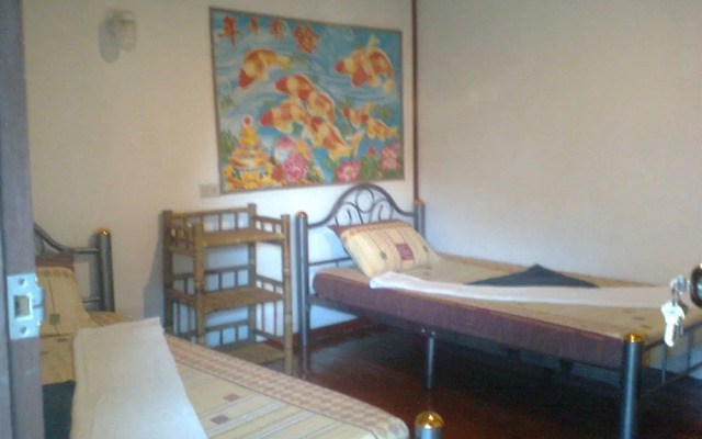 Sea Salad Resort