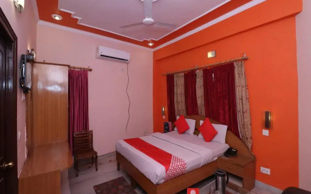 Hotel Laxmi Palace by OYO Rooms
