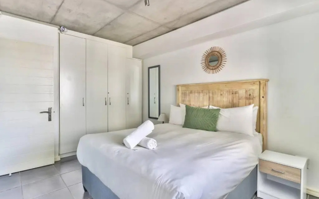 2 Bedroom Secure Pool Strong Wifi