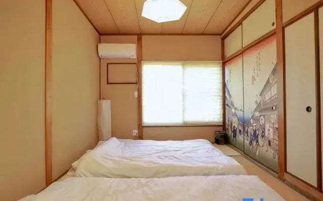 Maximum 7 people/4 minutes walk from station/Convenient transportation/wi-fi/Osaka travel
