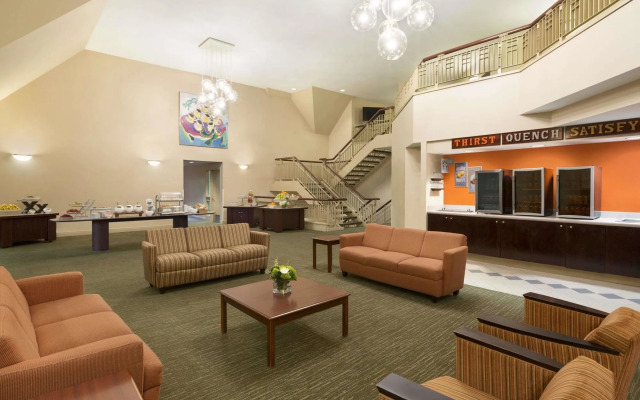 Spencer Hotel & Conference Centre