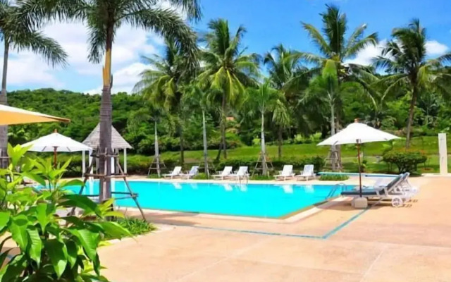 Tamarind Lake Villa