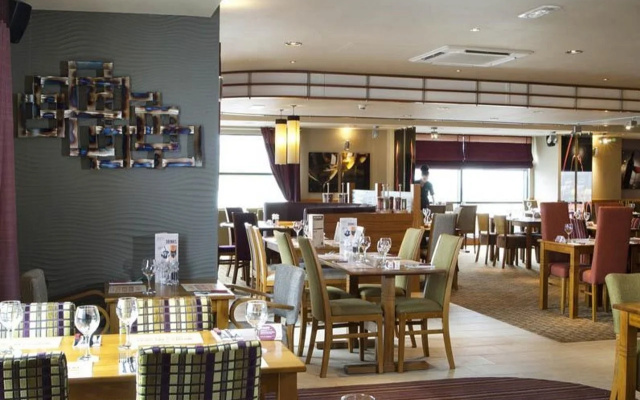 Premier Inn Glasgow Newton Mearns (M77 J4)