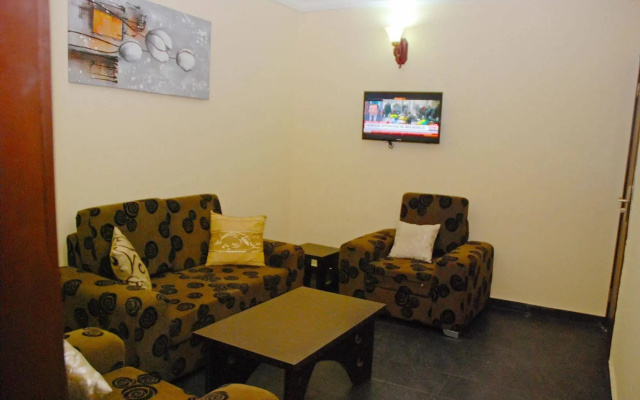 Lucky Sunshine Hotel