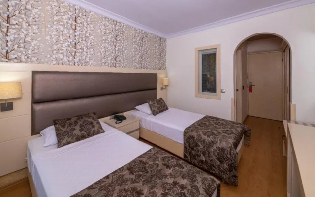 Grand Hotel Faros