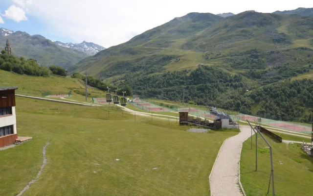 Appartement Les Menuires, 1 pièce, 3 personnes - FR-1-452-251