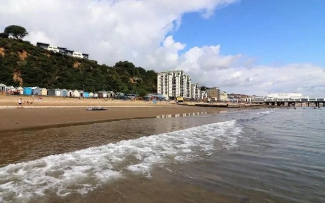The Beach Retreat - Pet Friendly