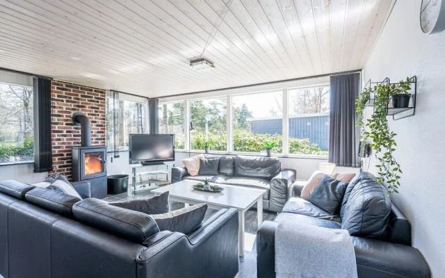6 Person Holiday Home in Tarm