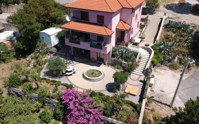 Apartment Anika