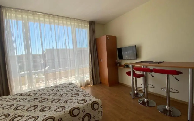 Studio in Sunny Beach 2