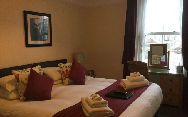 Bythesea Guest House