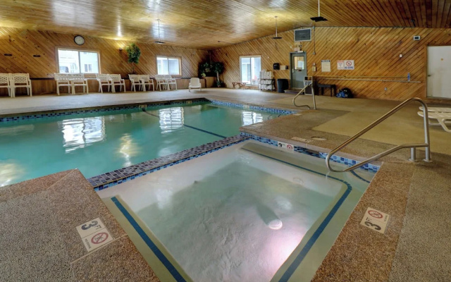 Econo Lodge Inn & Suites Lincoln