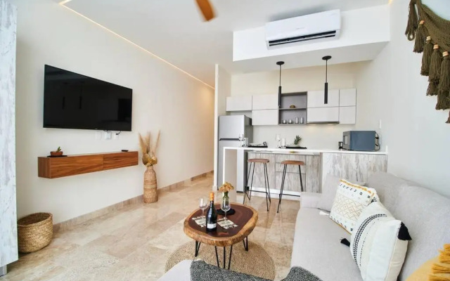 Modern and Boho 1BD/1 BR + Private Plunge Pool