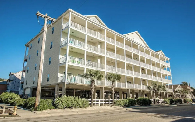 Coconut Grove - 403
