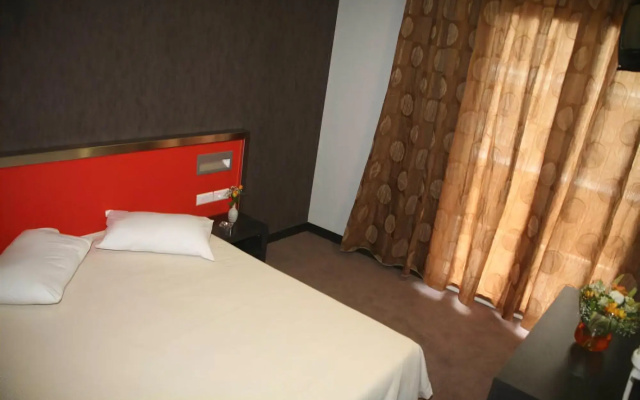 Hotel Des Roses