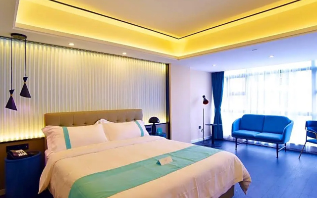 Xana Hotelle Wuhan Lingjiao Lake Wanda Plaza Branch