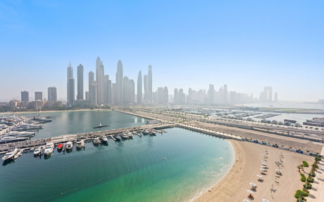 Silkhaus Large 2BR Private Beach Marina Vista