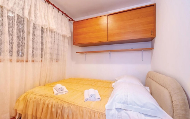 Amazing Home in Stratincica With Wifi and 3 Bedrooms
