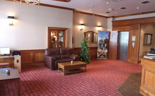 Eyre Square Hotel