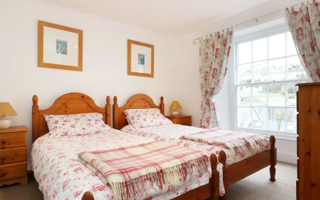 4 Elm Terrace