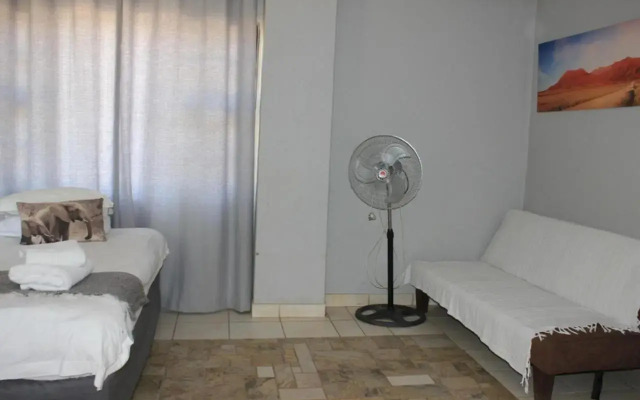Brandberg White LadyLodge