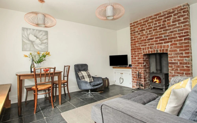 Backlet Cottage