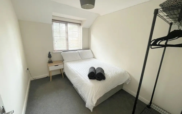 Continental Apartments 2-bed Apartment Farnborough